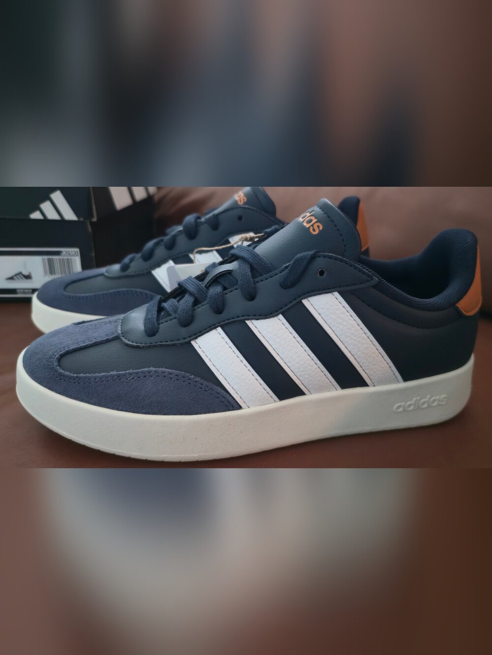 Adidas Barreda Sneakers mens 7 womens 8